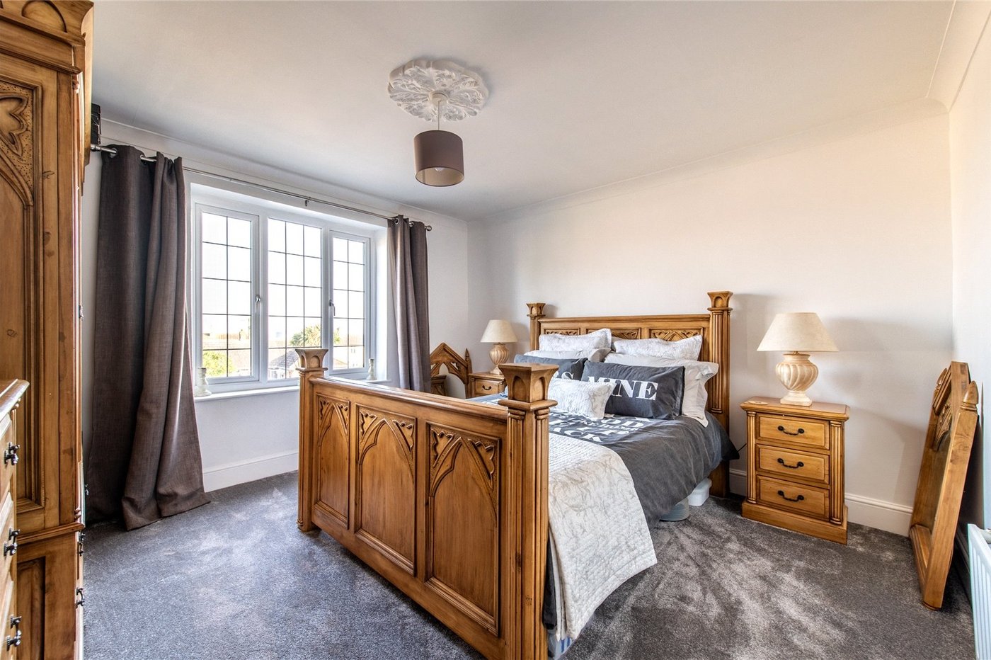 6 bedroom house for sale in Allhallows | Robinson Michael & Jackson