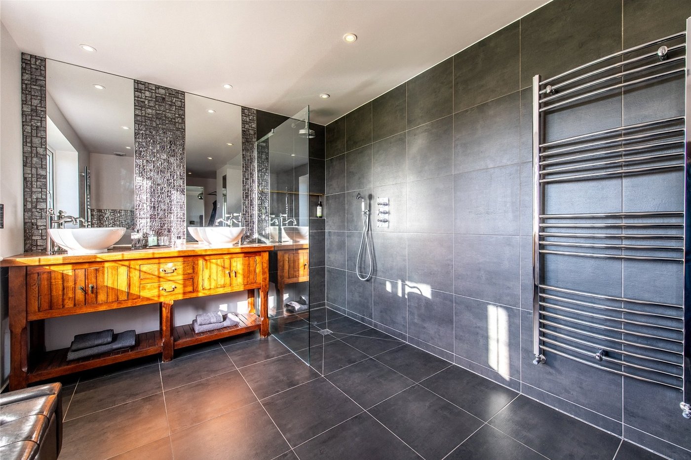 6 bedroom house for sale in Allhallows | Robinson Michael & Jackson