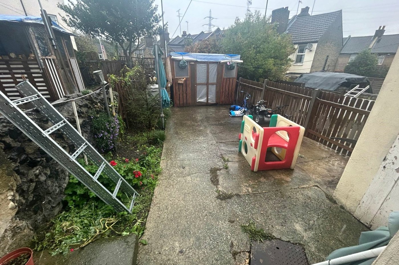 2 bedroom house for sale in Northfleet | Robinson Michael & Jackson