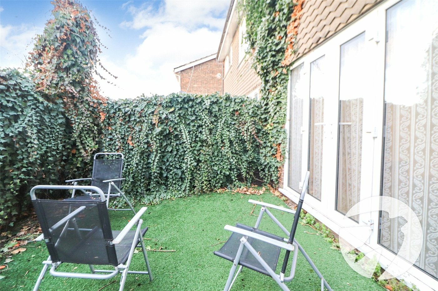 2 bedroom property for sale in Erith | Robinson Jackson