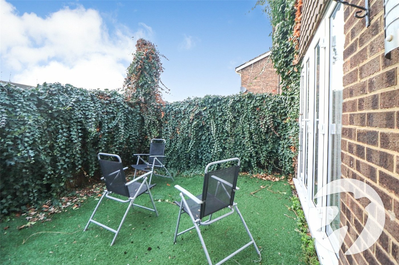 2 bedroom property for sale in Erith | Robinson Jackson