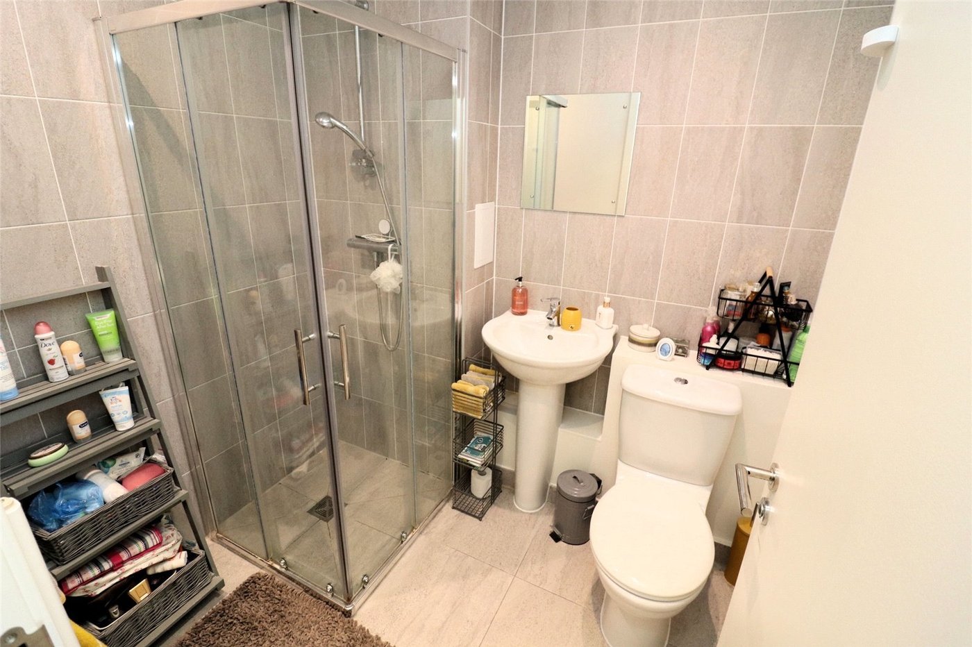 2 bedroom property for sale in Dell View Road | Robinson Jackson