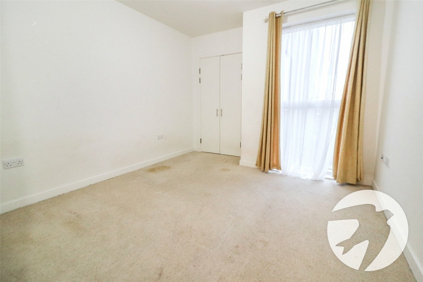 2 bedroom property for sale in Dell View Road | Robinson Jackson