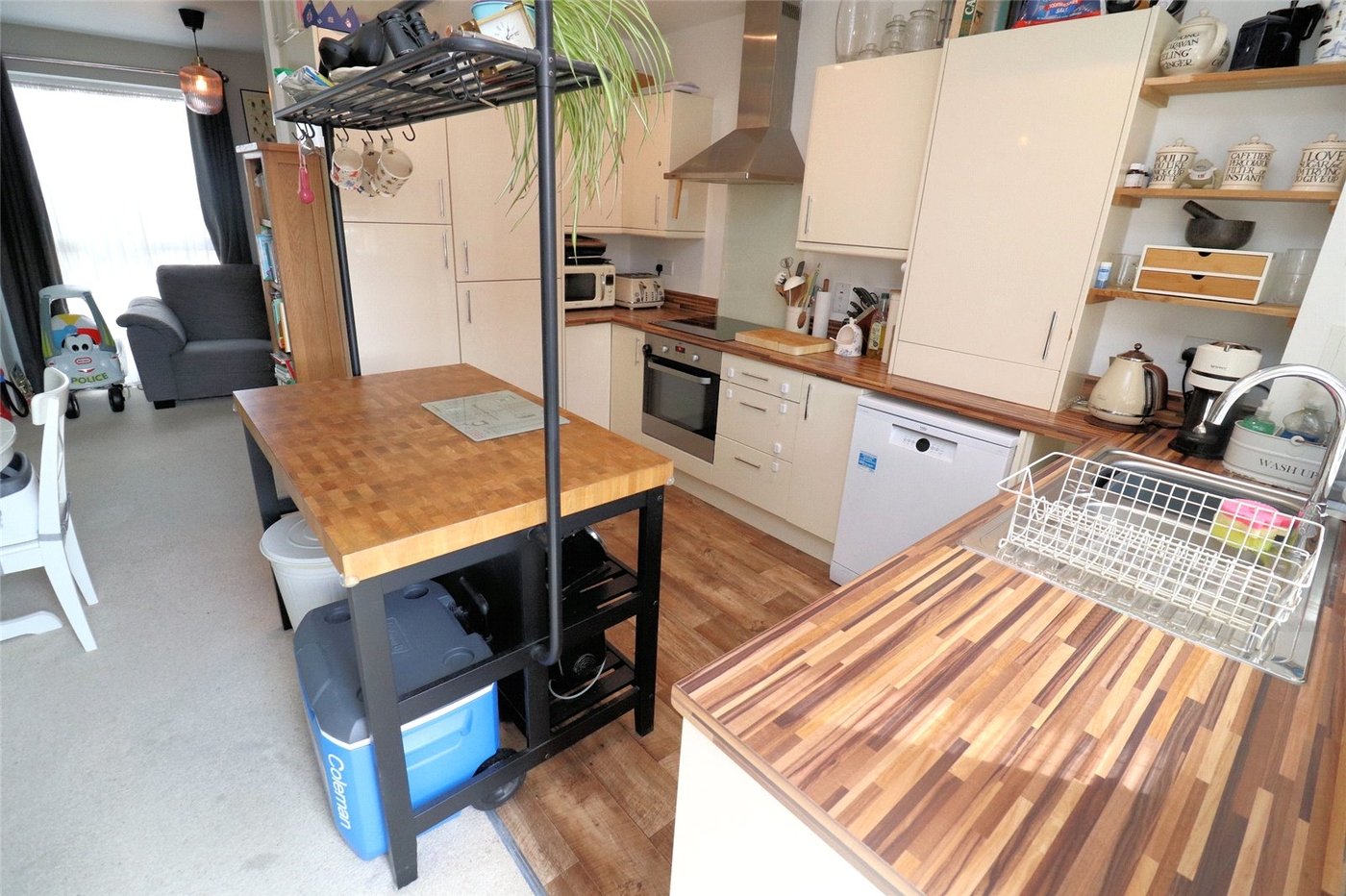 2 bedroom property for sale in Dell View Road | Robinson Jackson