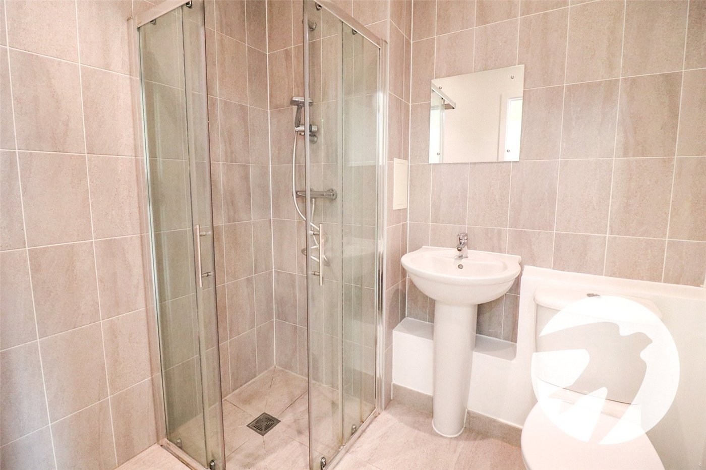 2 bedroom property to rent in Dell View Road | Robinson Jackson