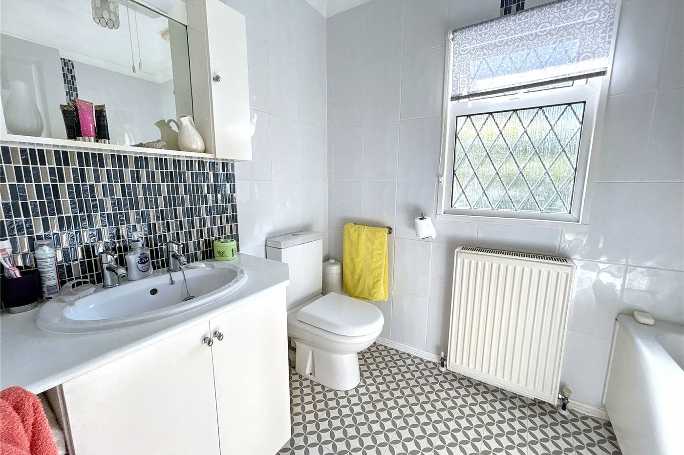 2 bedroom bungalow for sale in Old London Road | Robinson Jackson