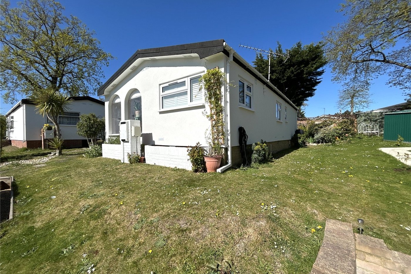 2 bedroom bungalow for sale in Old London Road | Robinson Jackson