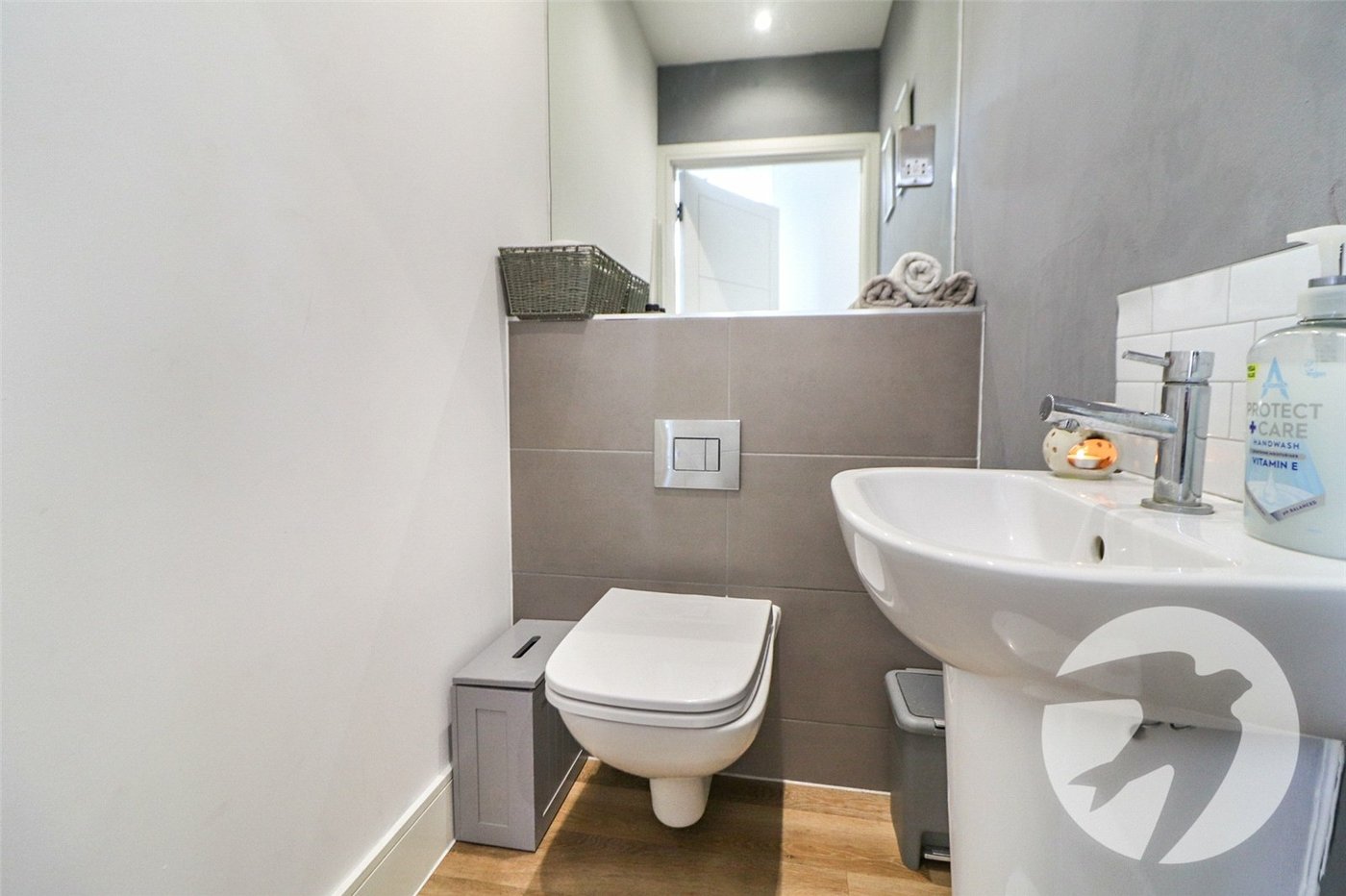 2 bedroom property for sale in Erith | Robinson Jackson