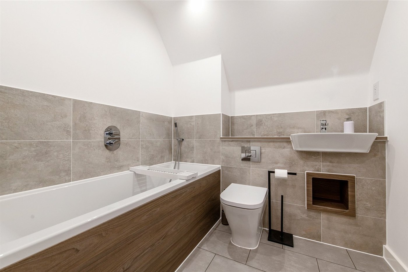 4 bedroom house for sale in Northfleet | Robinson Michael & Jackson