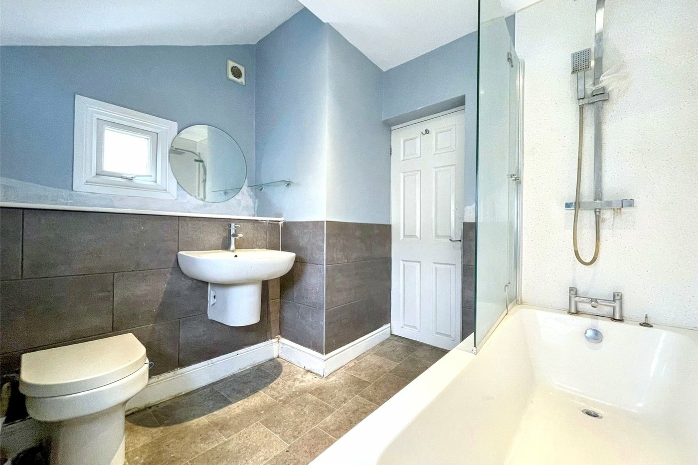 4 bedroom house for sale in Gillingham | Robinson Michael & Jackson