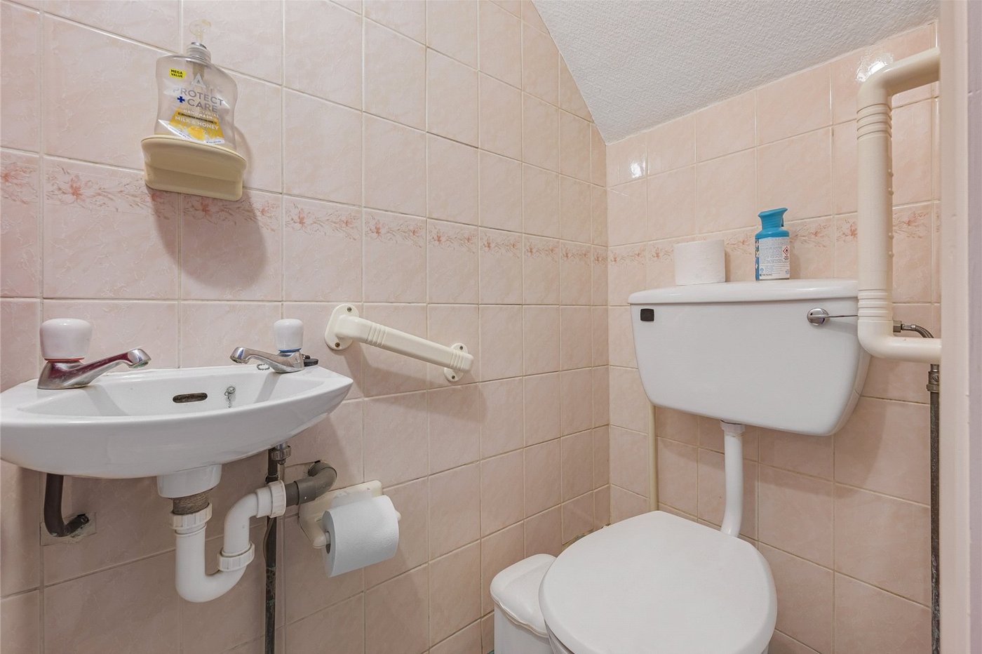 3 bedroom house for sale in Welling | Robinson Jackson