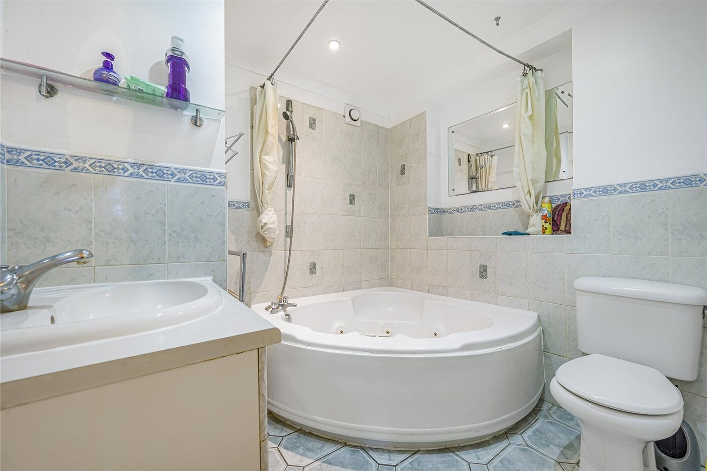 3 bedroom house for sale in Welling | Robinson Jackson