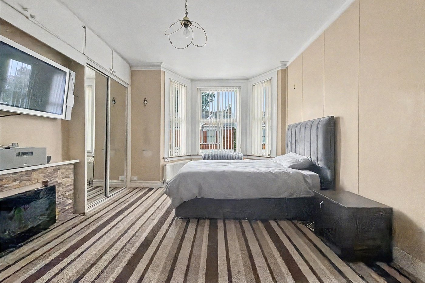 5 bedroom house for sale in Gillingham | Robinson Michael & Jackson