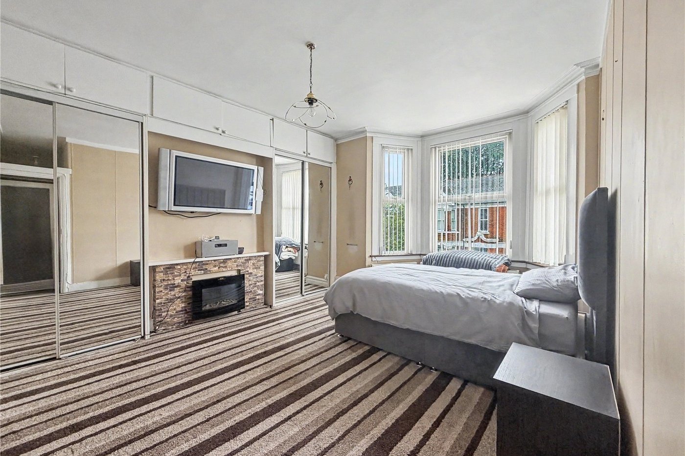 5 bedroom house for sale in Gillingham | Robinson Michael & Jackson