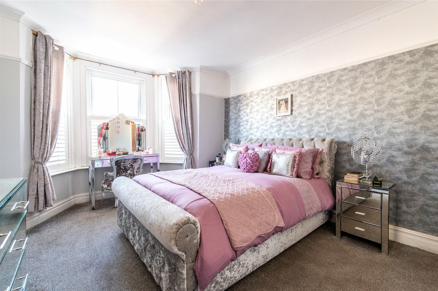 6 bedroom house for sale in Gillingham | Robinson Michael & Jackson