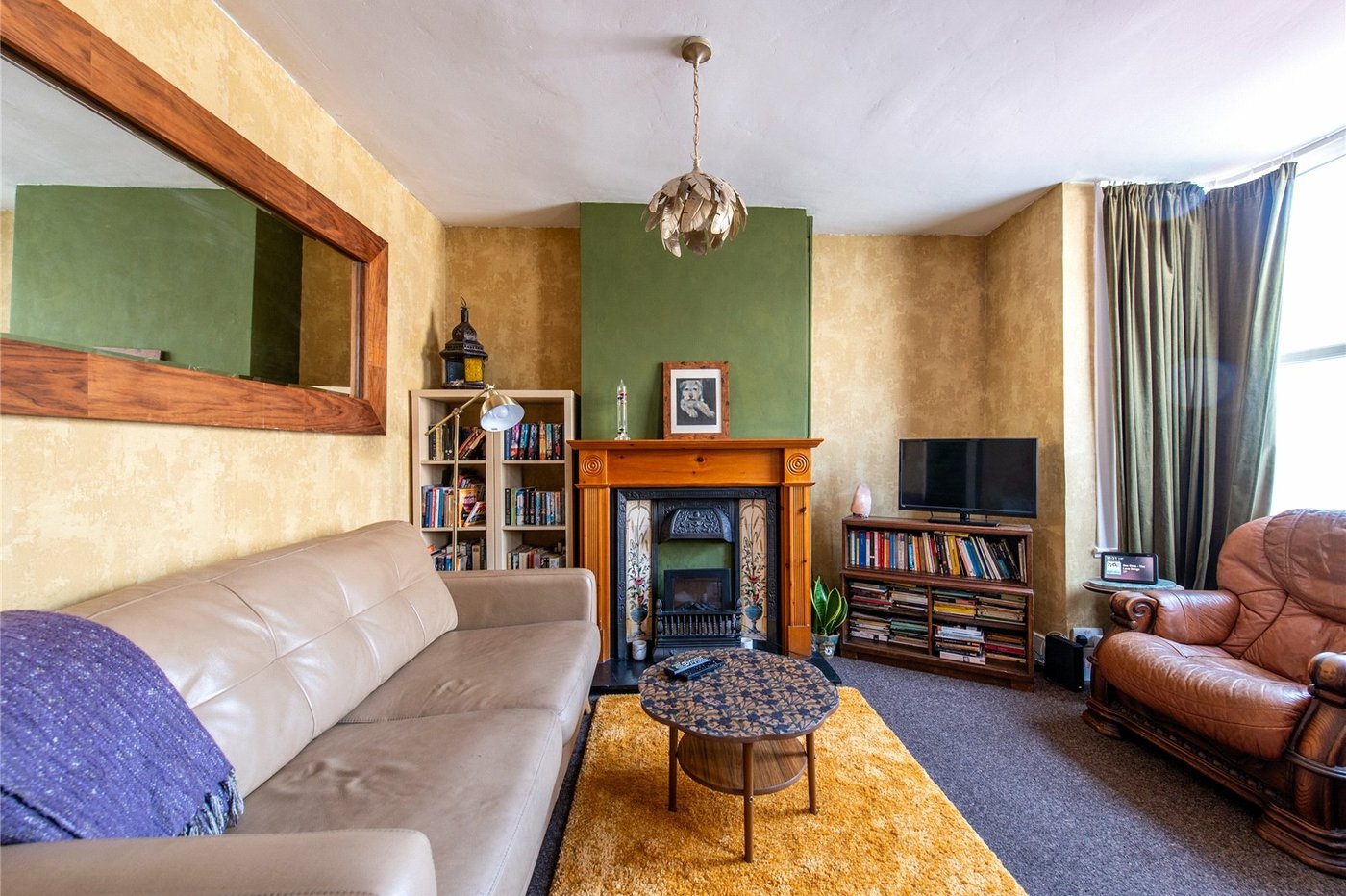 2 bedroom house for sale in Gravesend | Robinson Michael & Jackson