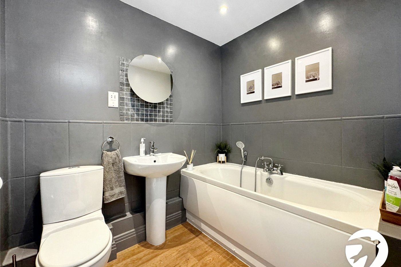 2 bedroom property for sale in Maidstone | Robinson Michael & Jackson