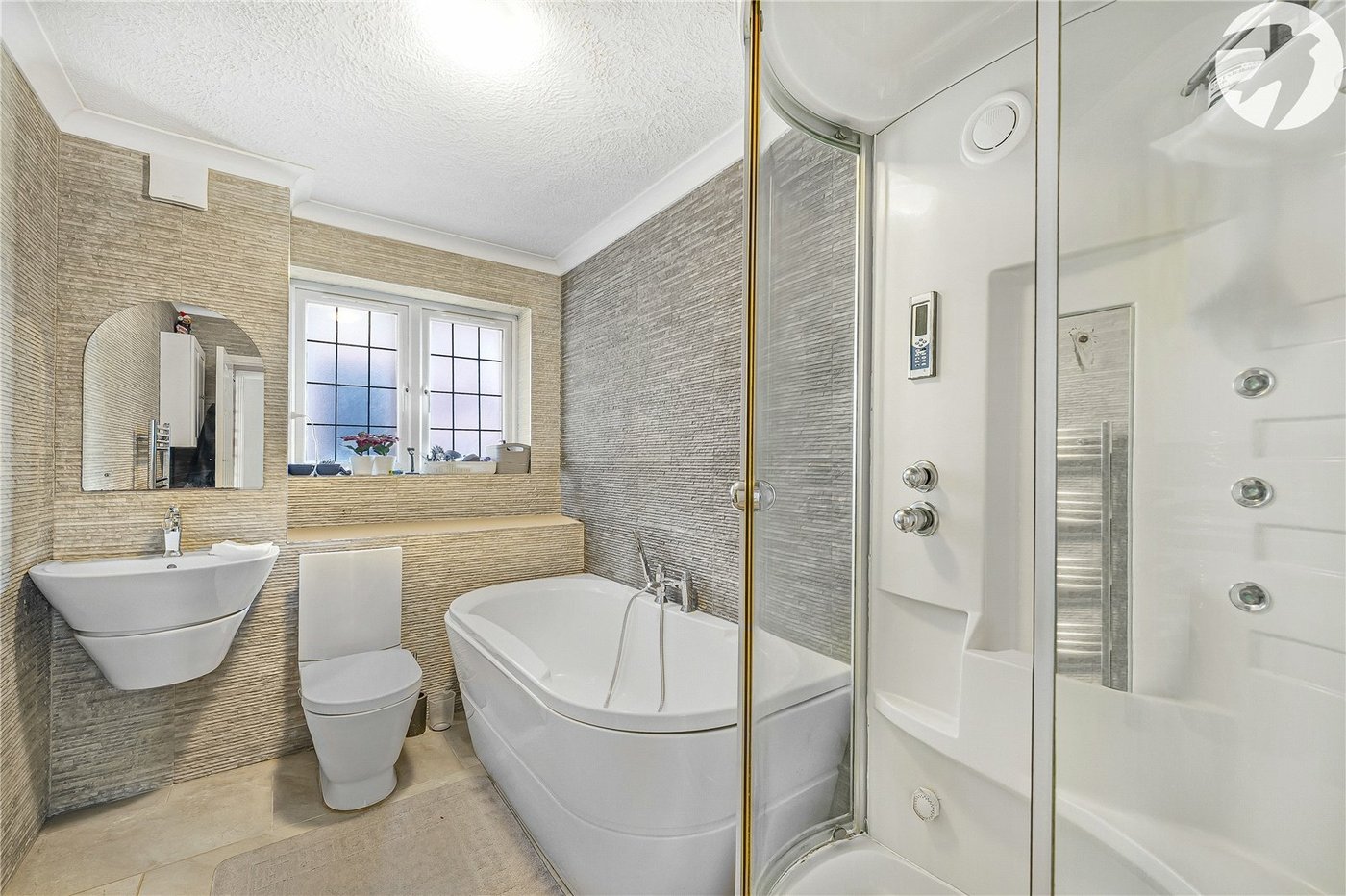 4 bedroom house for sale in West Dartford | Robinson Jackson