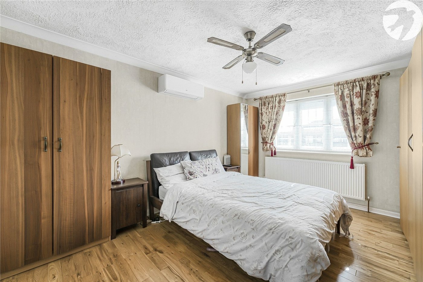 4 bedroom house for sale in West Dartford | Robinson Jackson