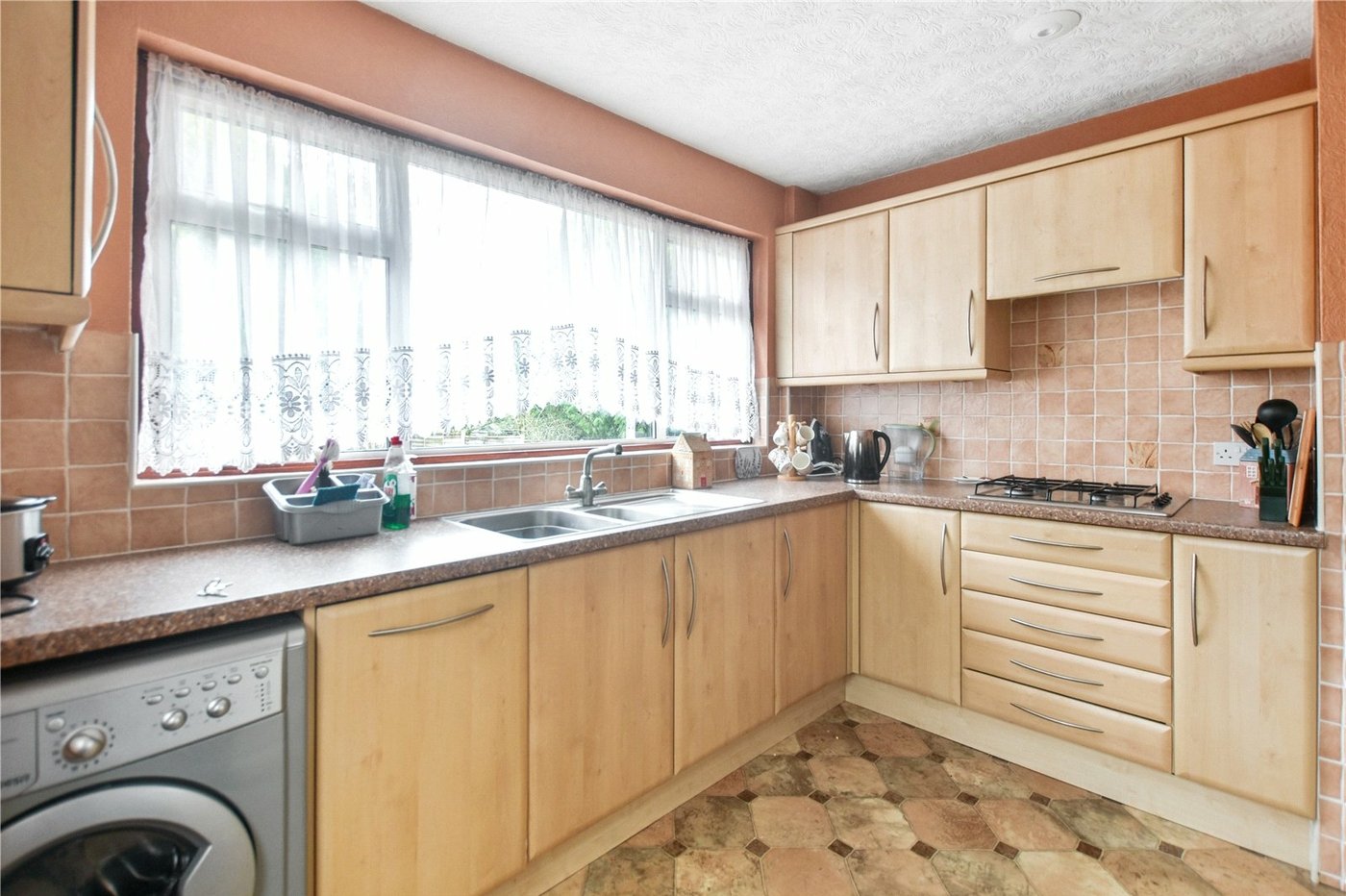 3 bedroom bungalow for sale in Dartford | Robinson Jackson