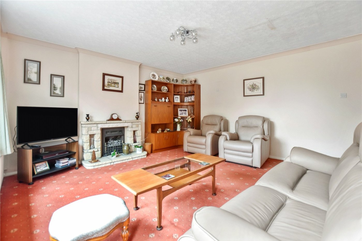 3 bedroom bungalow for sale in Dartford | Robinson Jackson