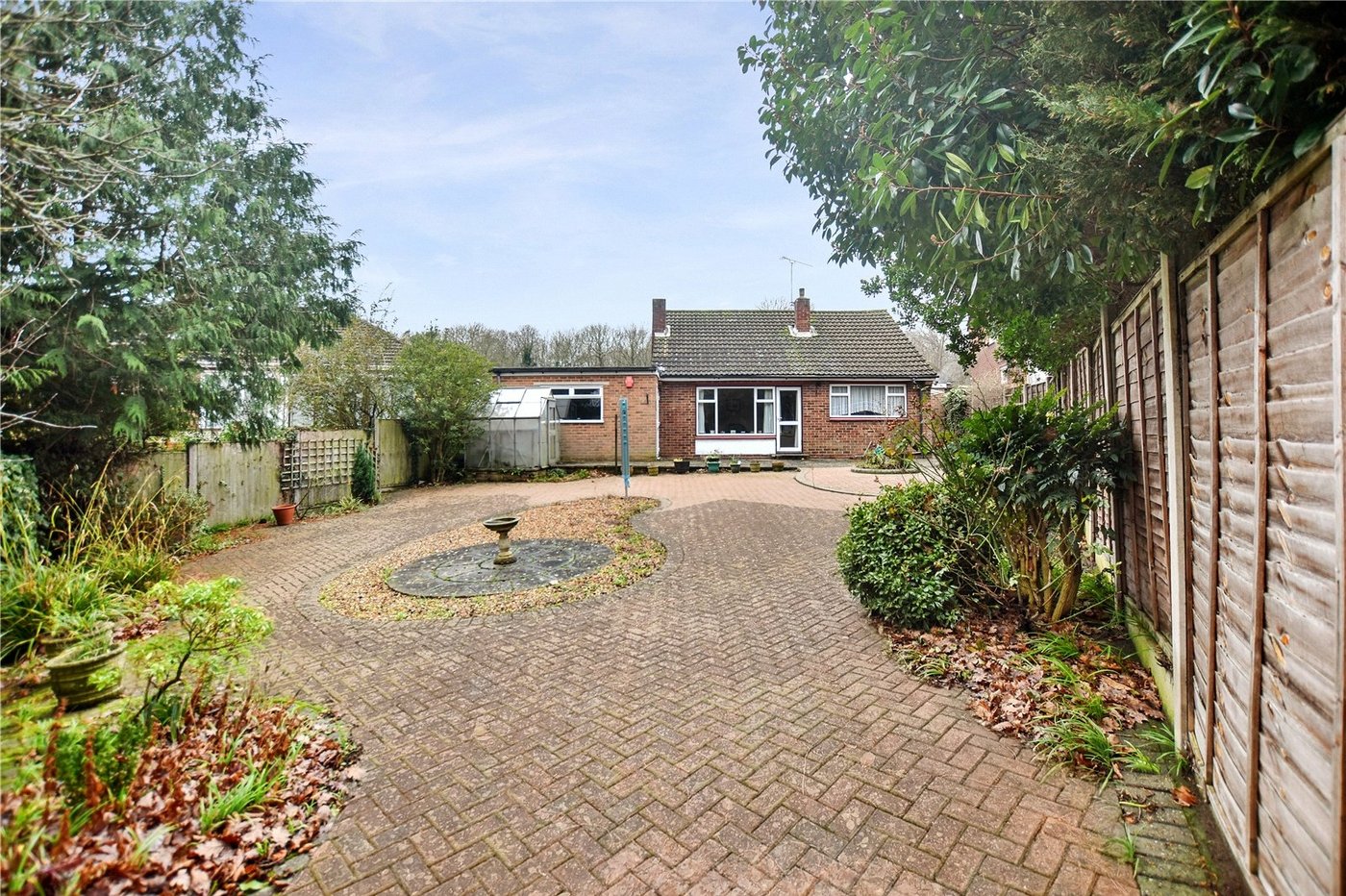 3 bedroom bungalow for sale in Dartford | Robinson Jackson