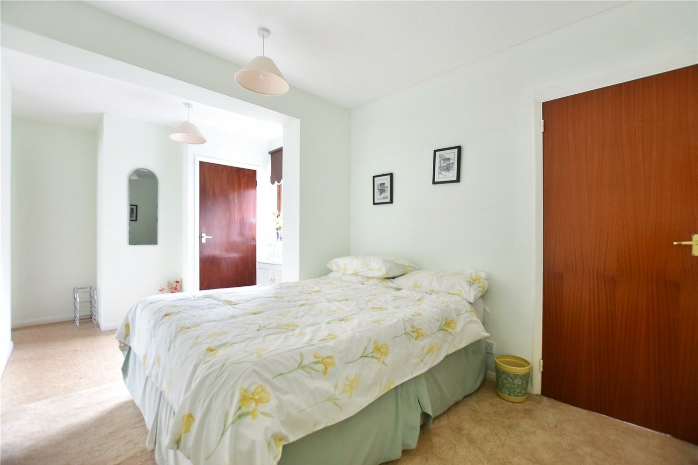 3 bedroom bungalow for sale in Dartford | Robinson Jackson