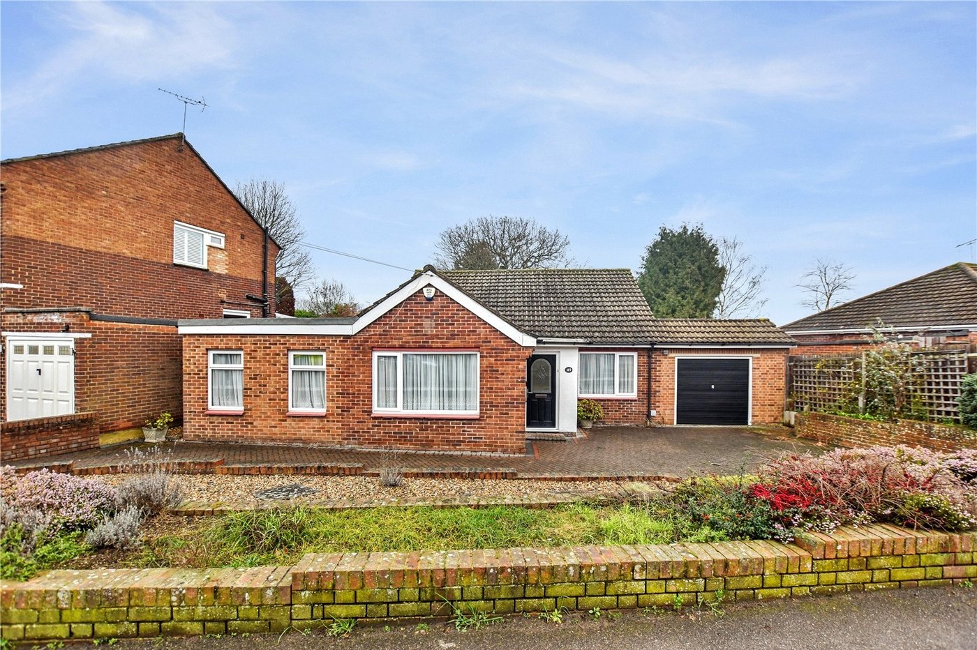 3 bedroom bungalow for sale in Dartford | Robinson Jackson