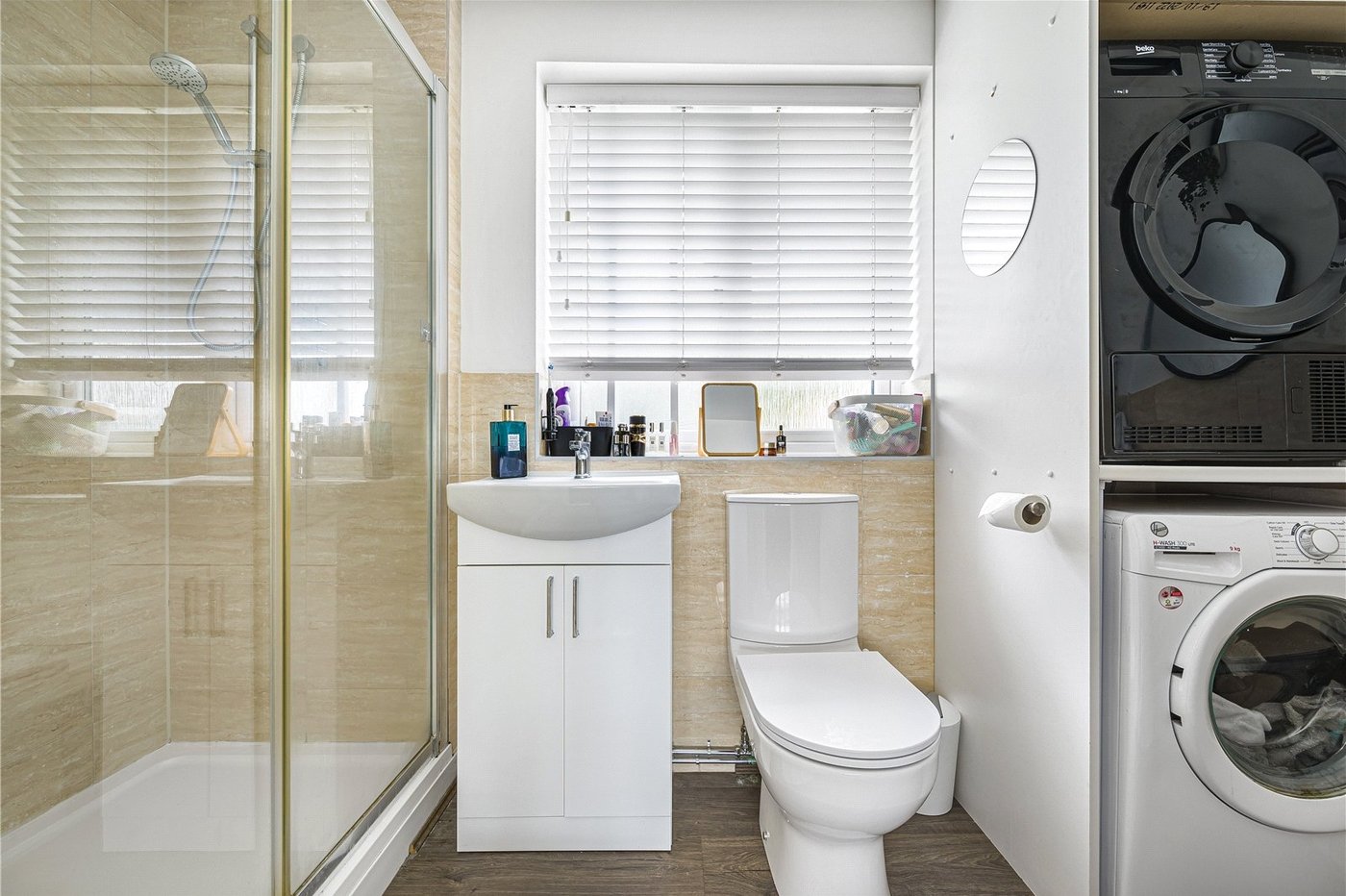 2 bedroom bungalow for sale in Dartford | Robinson Jackson