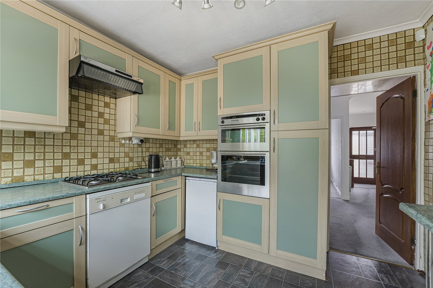 3 bedroom bungalow for sale in Dartford | Robinson Jackson