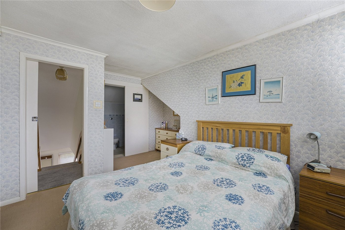 3 bedroom bungalow for sale in Dartford | Robinson Jackson