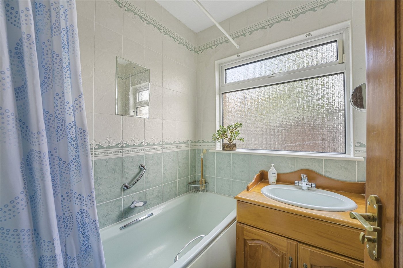 3 bedroom bungalow for sale in Dartford | Robinson Jackson
