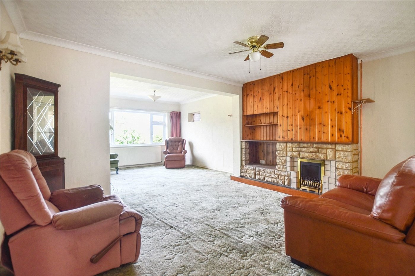 3 bedroom bungalow for sale in Joydens Wood | Robinson Jackson