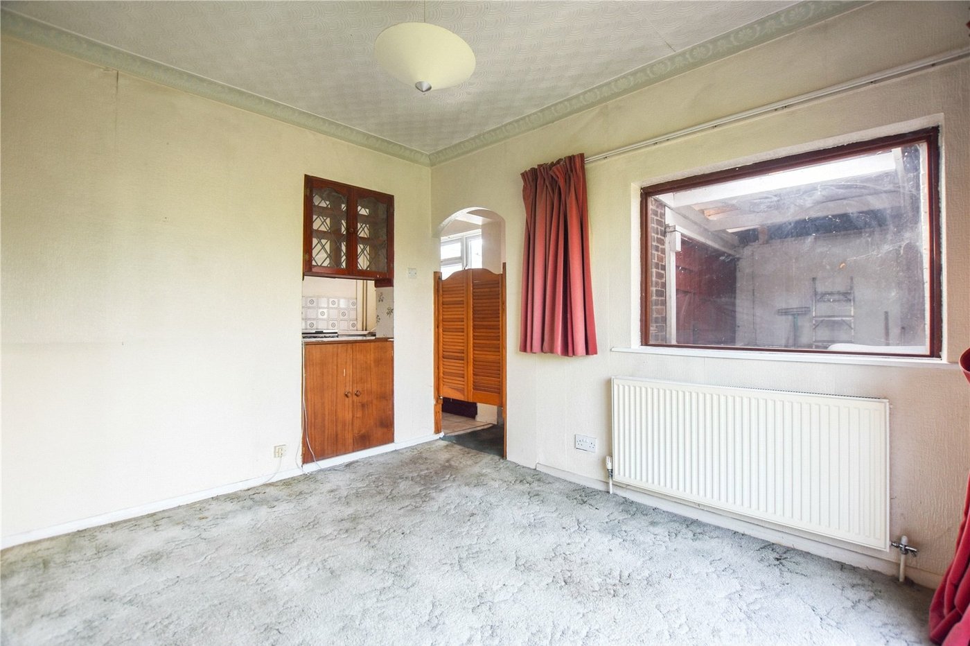 3 bedroom bungalow for sale in Joydens Wood | Robinson Jackson