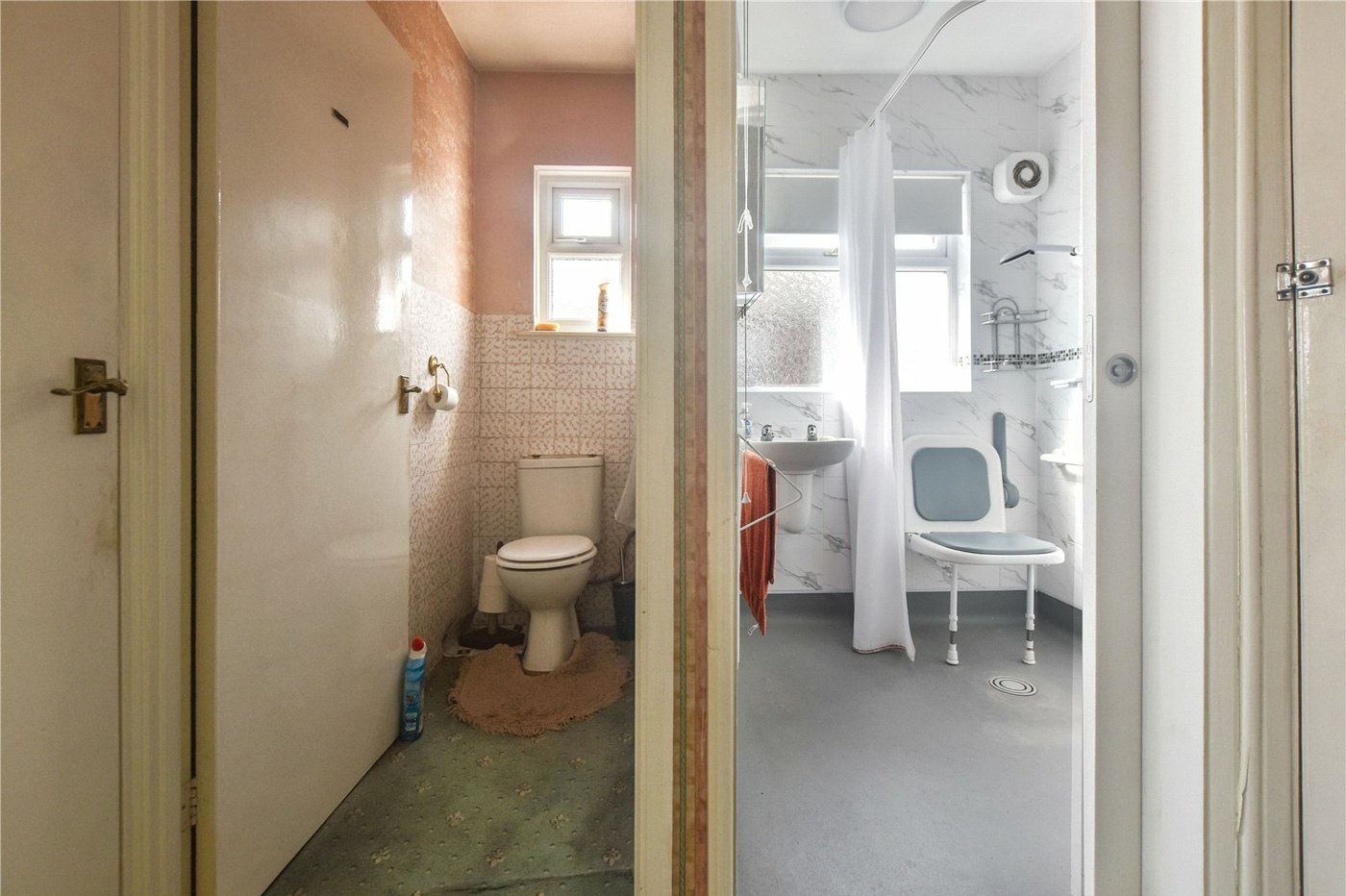 3 bedroom bungalow for sale in Joydens Wood | Robinson Jackson