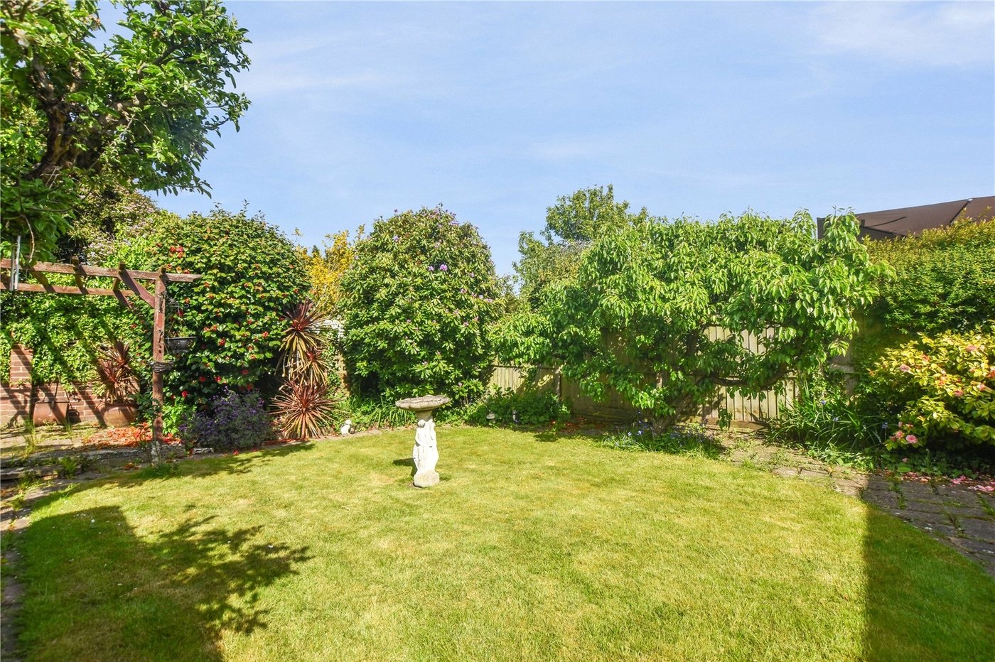 3 bedroom bungalow for sale in Joydens Wood | Robinson Jackson