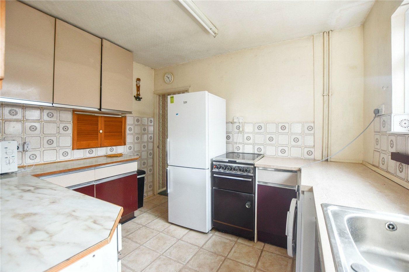 3 bedroom bungalow for sale in Joydens Wood | Robinson Jackson