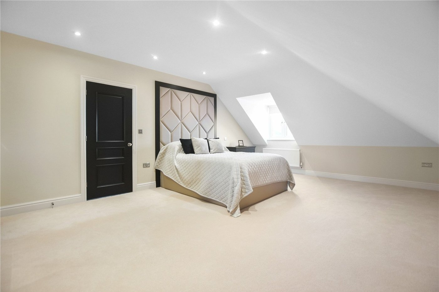 5 bedroom house for sale in Joydens Wood | Robinson Jackson