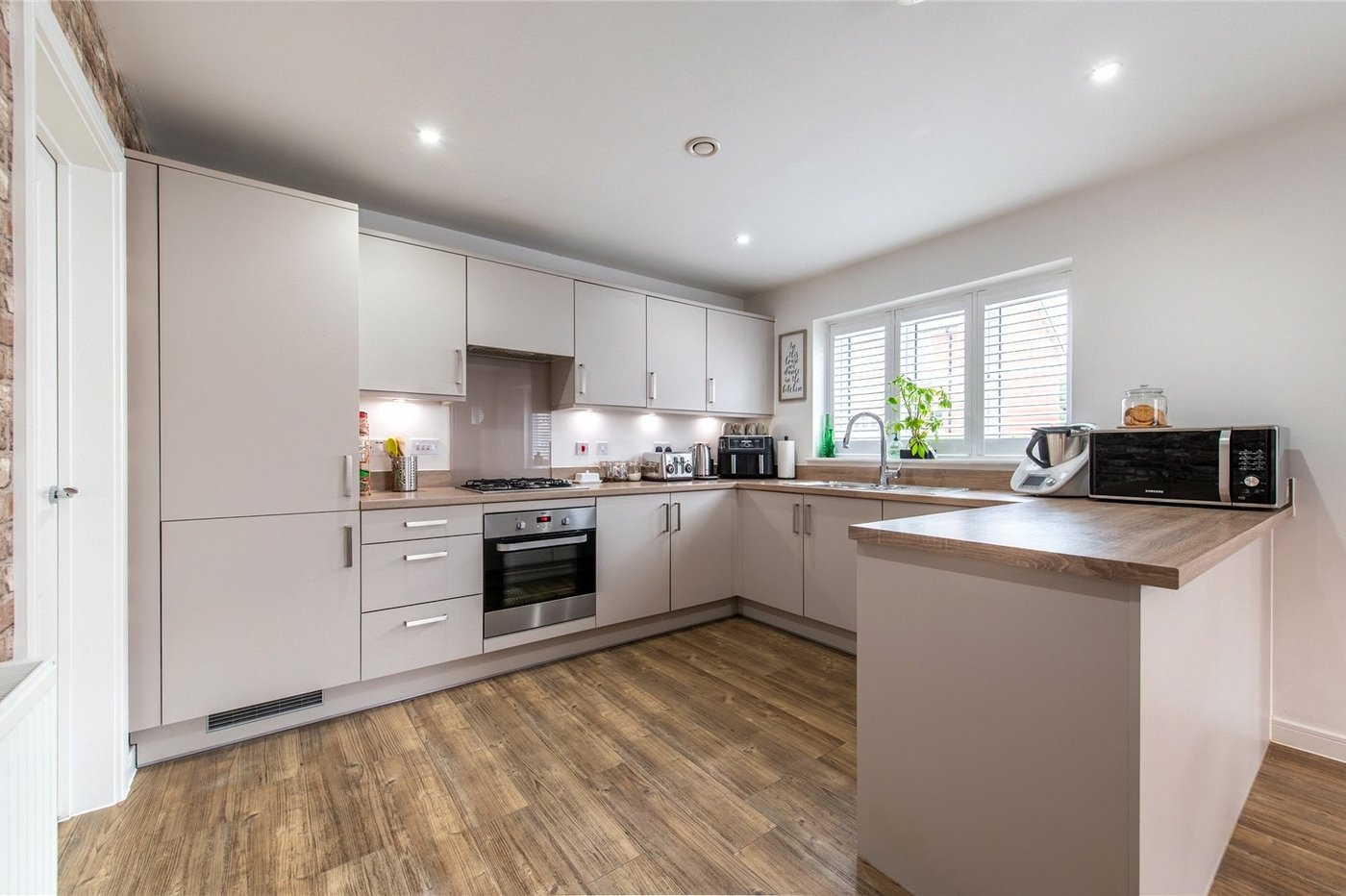 4 bedroom house for sale in Gravesend | Robinson Michael & Jackson