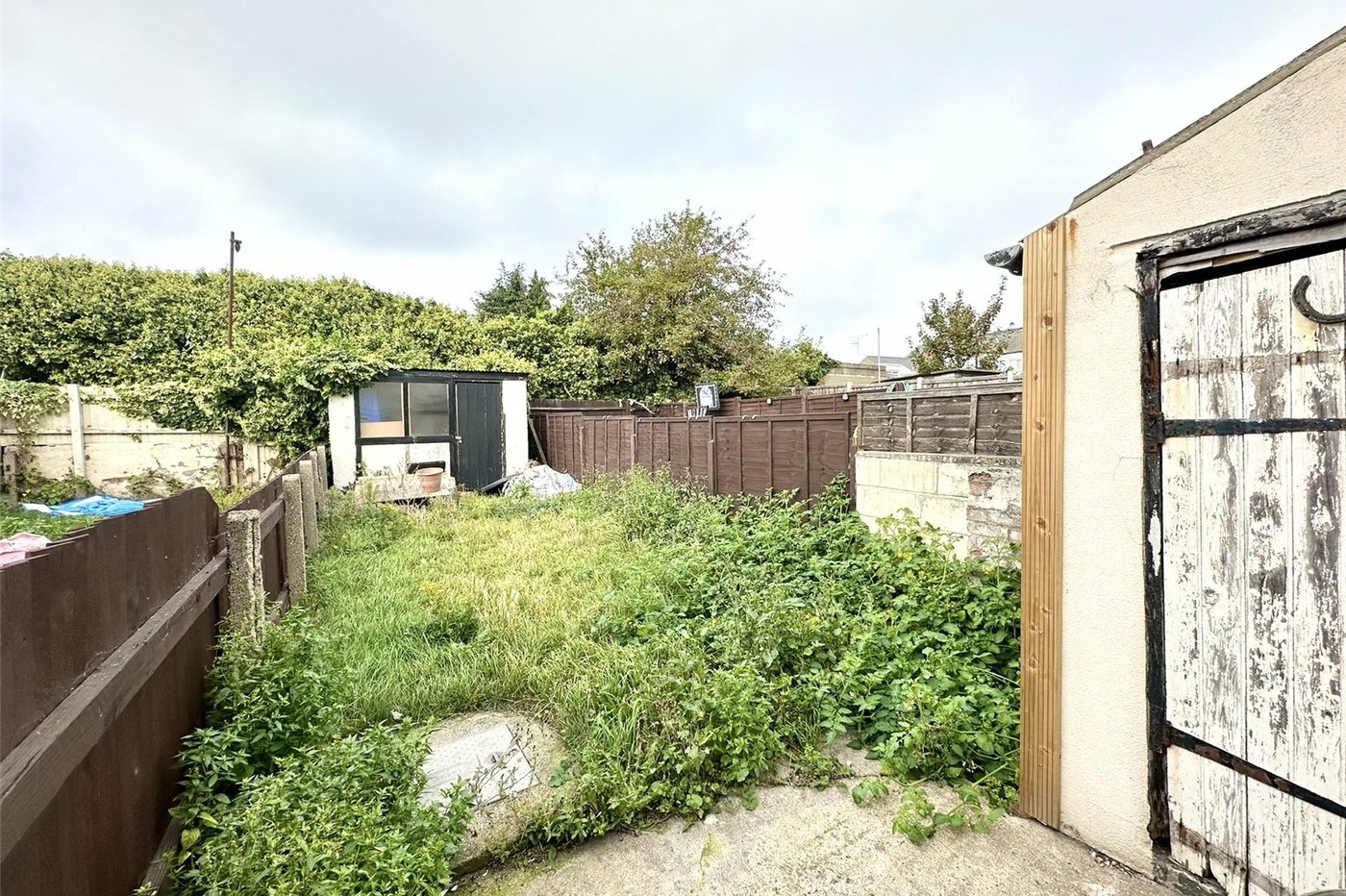 2 bedroom house for sale in Swanscombe | Robinson Jackson