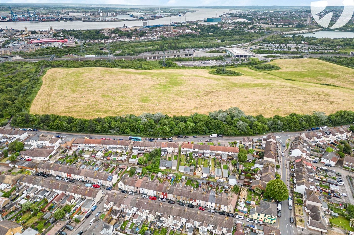 house for sale in Kent, DA10 Robinson Jackson