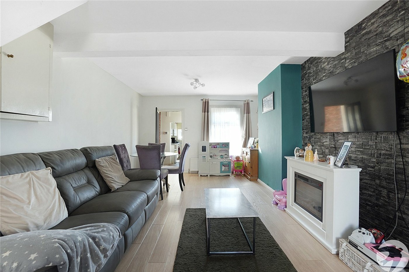 2 bedroom house for sale in Swanscombe | Robinson Jackson