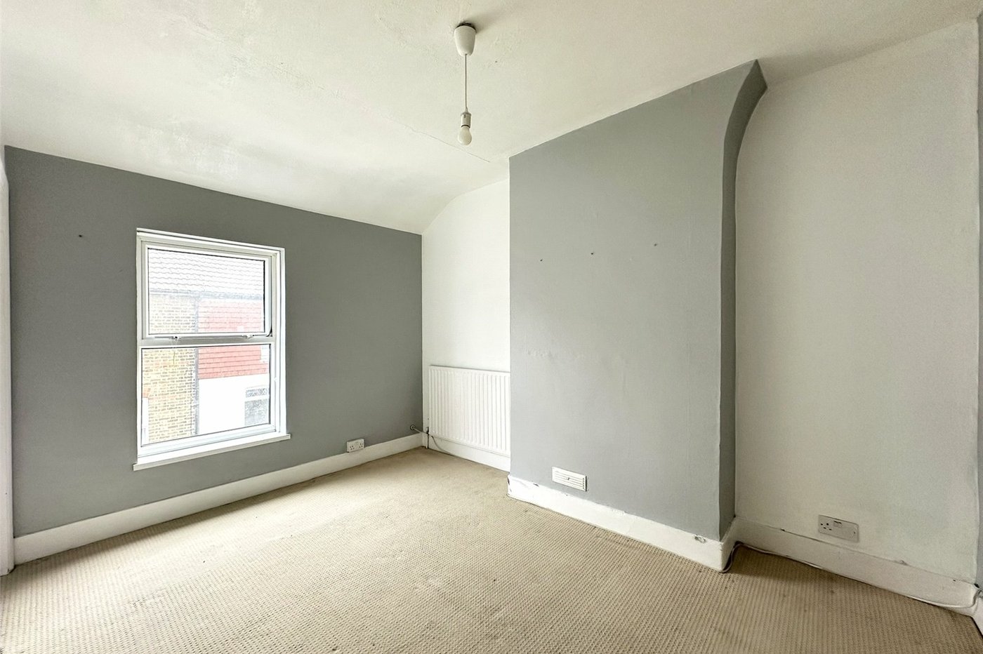 2 bedroom house for sale in Swanscombe | Robinson Jackson