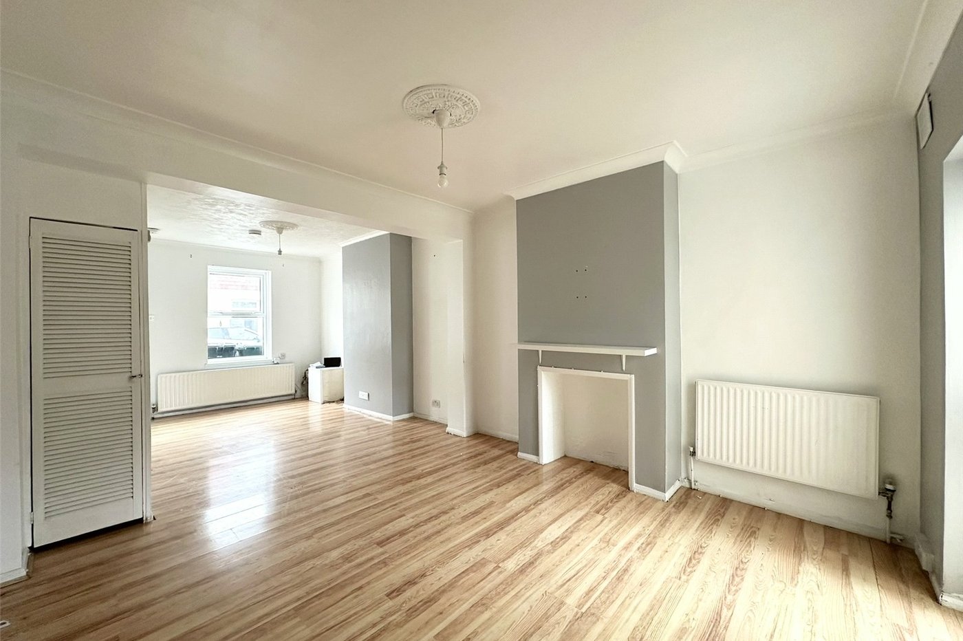 2 bedroom house for sale in Swanscombe | Robinson Jackson