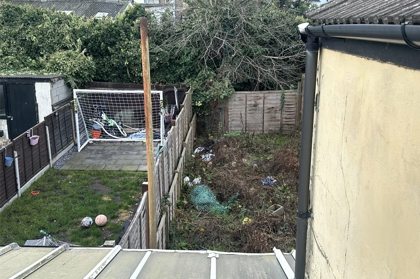 2 bedroom house for sale in Swanscombe | Robinson Jackson