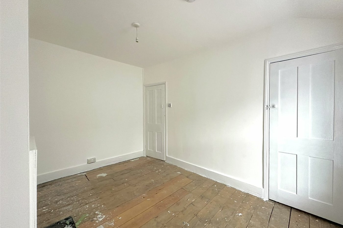 2 bedroom house for sale in Swanscombe | Robinson Jackson