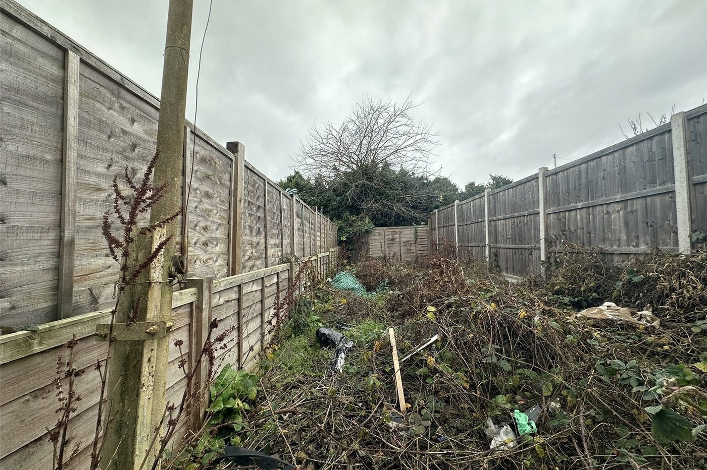 2 bedroom house for sale in Swanscombe | Robinson Jackson