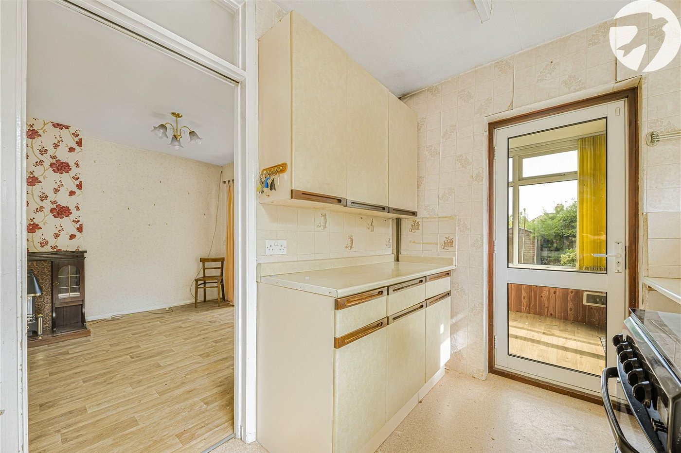 2 bedroom bungalow for sale in Dartford | Robinson Jackson