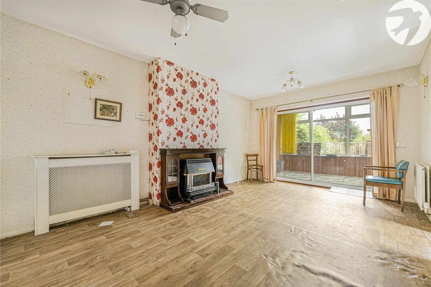 2 bedroom bungalow for sale in Dartford | Robinson Jackson