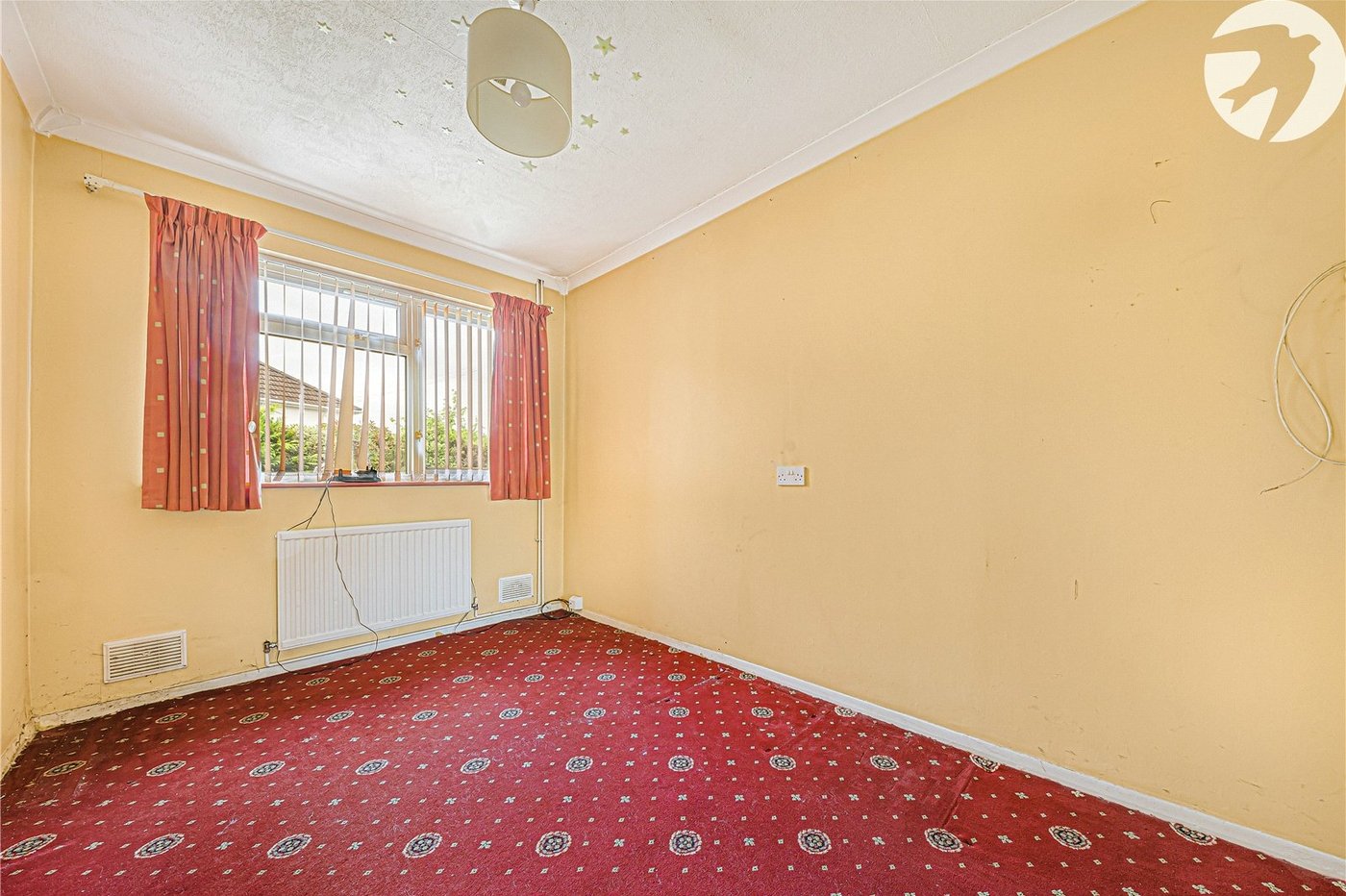 2 bedroom bungalow for sale in Dartford | Robinson Jackson
